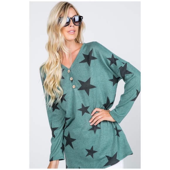 New! Sage Star Print Button Down Top - Picture 2 of 6